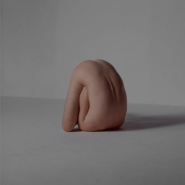 蜷缩